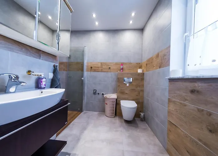 Malgorzata Dom Na Wylacznosc *